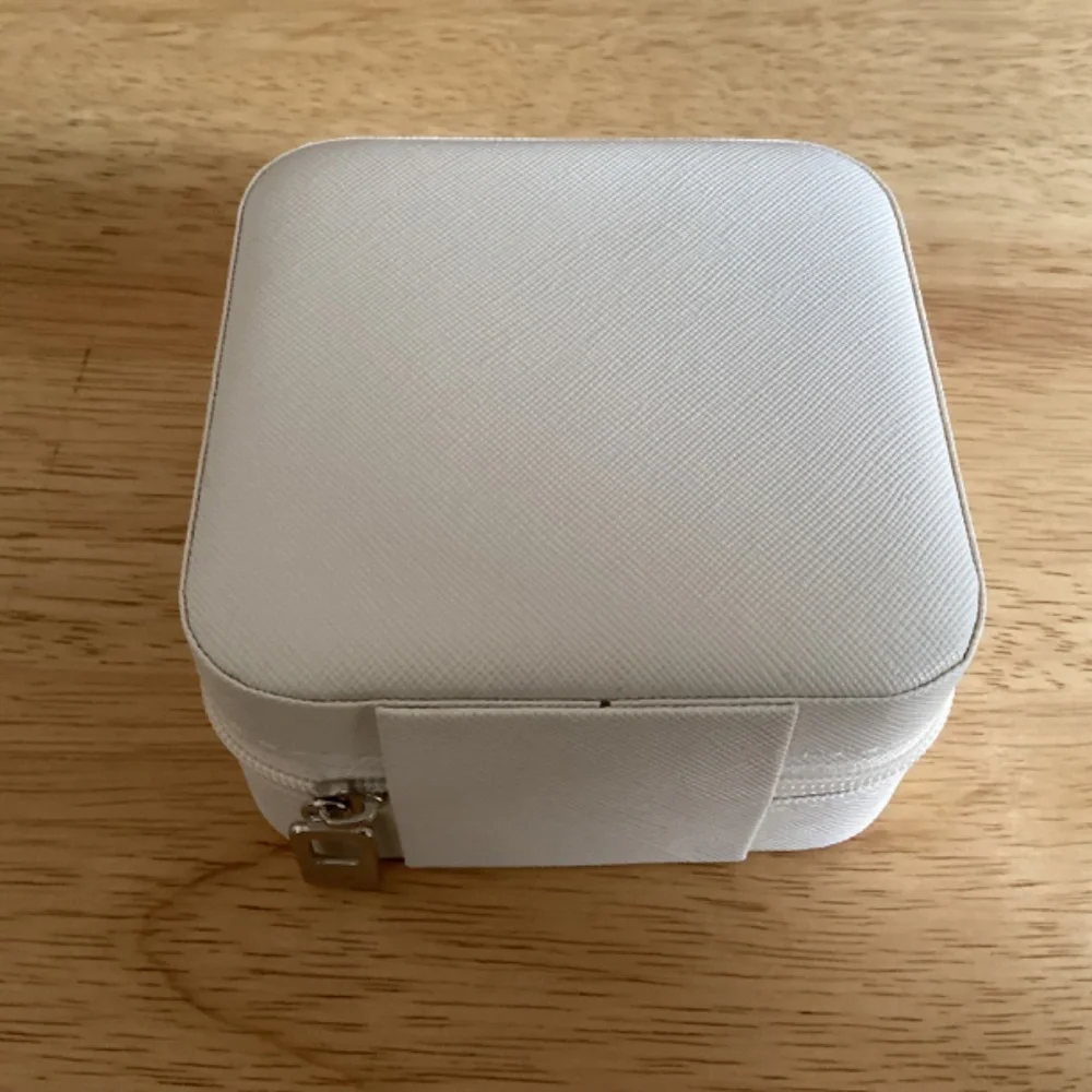 White Leather Jewelry Storage Box/Travel Box/Portable Jewelry Box